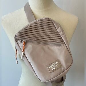 Reebok waist belt bag Fanny pack gray salmon polyester mesh adjustable strap